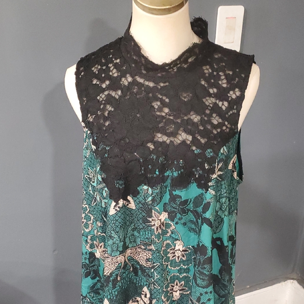 Maeve Chic Black and Green Floral Dress - Picture 4 of 16